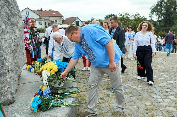 Колектив Уманського національного університету долучився до міської церемонії підняття Державного Прапора з нагоди Дня Незалежності України