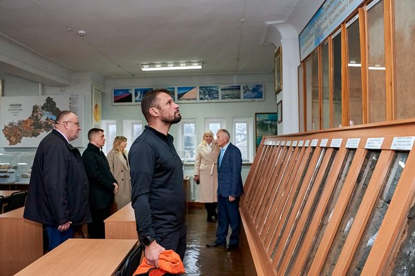 З робочим візитом в університеті перебувала делегація з МОН і ВРУ