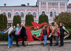 День української хустки – тепло традицій на фото