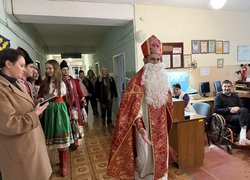 Резиденція Св. Миколая в УНУ: тепло сердець, подарунки та диво для тих, хто особливо чекає свята