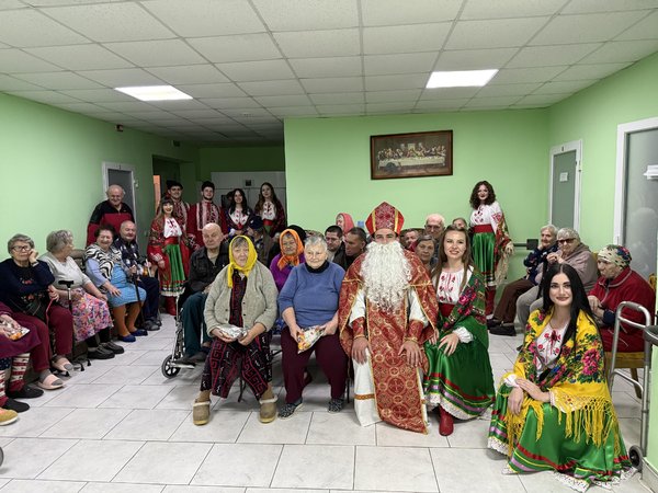Резиденція Св. Миколая в УНУ: тепло сердець, подарунки та диво для тих, хто особливо чекає свята
