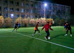 Студенти та викладачі УНУ святкують Всесвітній день футболу на футбольному майданчику