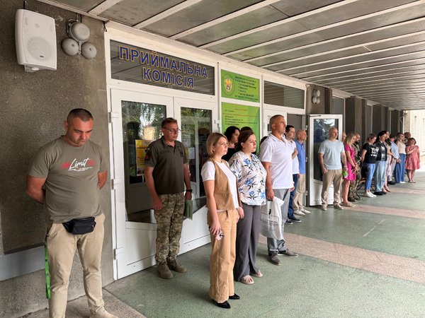 Щоденна хвилина мовчання – обов’язок, що формує націю