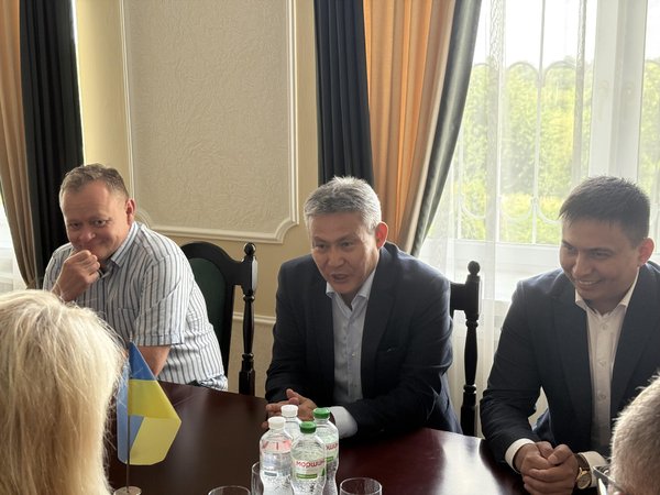 УНУ відвідав Надзвичайний і Повноважний Посол Республіки Казахстан в Україні