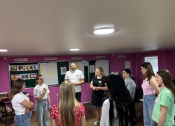 Генерація ідей, командна взаємодія, практичні рішення: студентка УНУ на воркшопі SPRINT