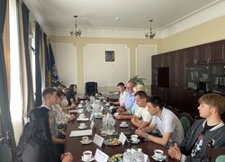 Діалог – основа майбутніх досягнень: відбулася зустріч студентів та ректорату університету