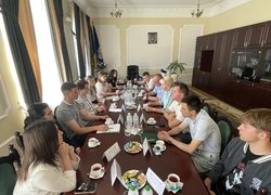 Діалог – основа майбутніх досягнень: відбулася зустріч студентів та ректорату університету