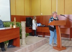 «ДЕСЬ НА ПІДСТУПАХ ДО мОСКВИ»: В Уманському НУ презентували збірку поета і військового Сергія БІДНЯЧУКА