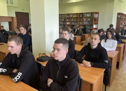 В Уманському НУ відбувся інформаційний лекторій «Пам’ятаємо жертв геноциду кримськотатарського народу»