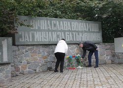 Колектив Уманського національного університету вшанував загиблих у Другій світовій війні 