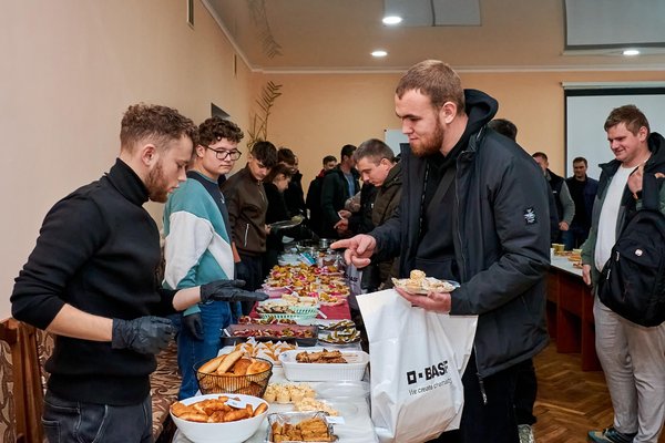 Благодійний ярмарок на факультеті агрономії: творимо добро разом