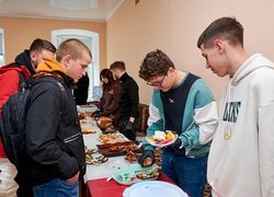 Благодійний ярмарок на факультеті агрономії: творимо добро разом