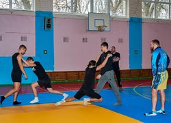 Сила, техніка і характер: студенти УНУ опановували грепплінг із чемпіоном України