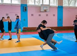 Сила, техніка і характер: студенти УНУ опановували грепплінг із чемпіоном України