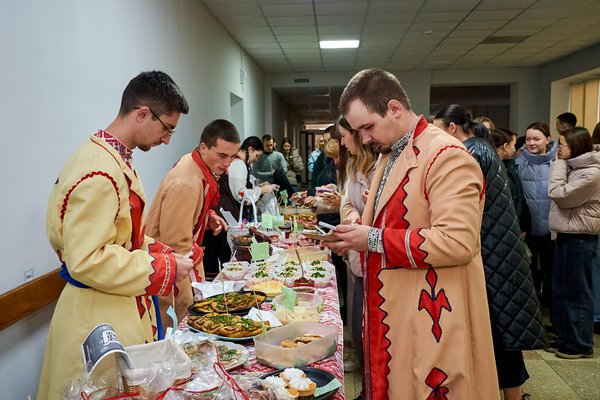 Студенти УНУ провели Андріївські вечорниці