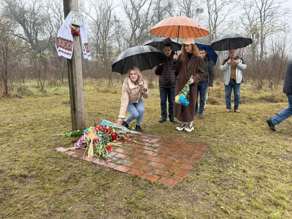 Уроки історії, написані болем: в УНУ вшанували жертв Голодоморів