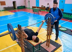 Відбувся Кубок УНУ з класичного жиму