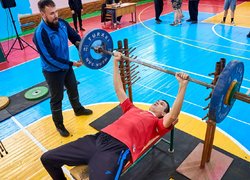 Відбувся Кубок УНУ з класичного жиму