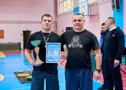 Відбувся Кубок УНУ з класичного жиму