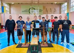 Відбувся Кубок УНУ з класичного жиму