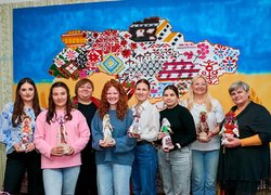 Майстерність, що оберігає: університетська родина створювала ляльку-мотанку