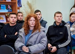 Зустріч студентів Уманського національного університету з представниками штурмової бригади Національної поліції України «Лють»