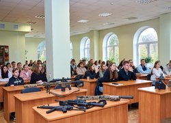 Зустріч студентів Уманського національного університету з представниками штурмової бригади Національної поліції України «Лють»