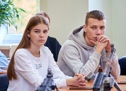 Зустріч студентів Уманського національного університету з представниками штурмової бригади Національної поліції України «Лють»