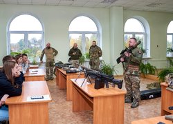 Зустріч студентів Уманського національного університету з представниками штурмової бригади Національної поліції України «Лють»