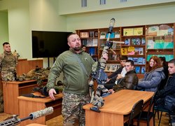 Зустріч студентів Уманського національного університету з представниками штурмової бригади Національної поліції України «Лють»