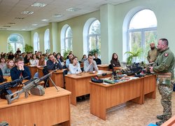 Зустріч студентів Уманського національного університету з представниками штурмової бригади Національної поліції України «Лють»