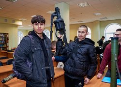 Зустріч студентів Уманського національного університету з представниками штурмової бригади Національної поліції України «Лють»