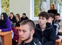 Зустріч студентів Уманського національного університету з представниками штурмової бригади Національної поліції України «Лють»