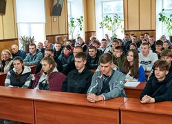 Військовий обов’язок і сила волонтерства: урок патріотизму для молоді