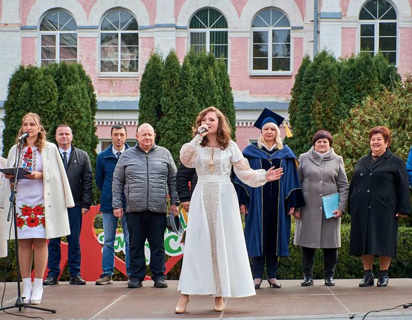 Університет урочисто посвятив першокурсників у студентську родину