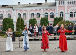Університет урочисто посвятив першокурсників у студентську родину