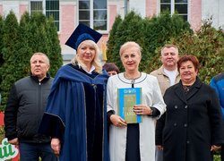 Викладачі УНУ отримали відзнаки до Дня працівника освіти