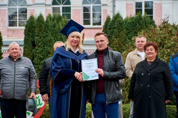 Викладачі УНУ отримали відзнаки до Дня працівника освіти