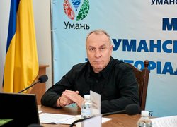 Здобувачі освіти та молоді вчені УНУ долучилися до зустрічі з головою Черкаської ОВА Ігорем Табурцем