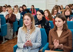 Здобувачі освіти та молоді вчені УНУ долучилися до зустрічі з головою Черкаської ОВА Ігорем Табурцем