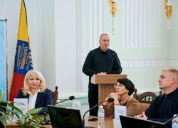Здобувачі освіти та молоді вчені УНУ долучилися до зустрічі з головою Черкаської ОВА Ігорем Табурцем