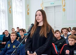 Здобувачі освіти та молоді вчені УНУ долучилися до зустрічі з головою Черкаської ОВА Ігорем Табурцем