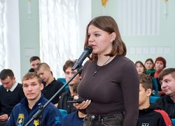 Здобувачі освіти та молоді вчені УНУ долучилися до зустрічі з головою Черкаської ОВА Ігорем Табурцем