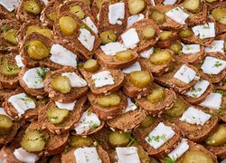 Ярмарок «Разом до перемоги» – добра традиція інженерно-технологічного факультету УНУ