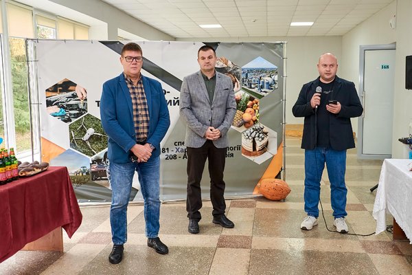 Ярмарок «Разом до перемоги» – добра традиція інженерно-технологічного факультету УНУ