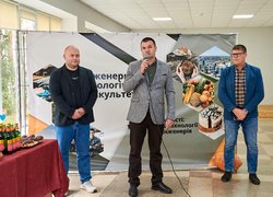 Ярмарок «Разом до перемоги» – добра традиція інженерно-технологічного факультету УНУ