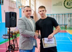 Змагання з професійно-прикладної фізичної підготовки в УНУ