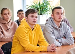 Студенти долучаються до гуманітарних ініціатив разом із Червоним Хрестом України