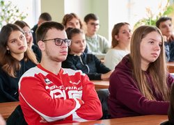 Студенти долучаються до гуманітарних ініціатив разом із Червоним Хрестом України