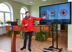 Студенти долучаються до гуманітарних ініціатив разом із Червоним Хрестом України